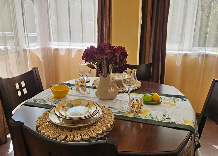 The Cozy Corner * Varna