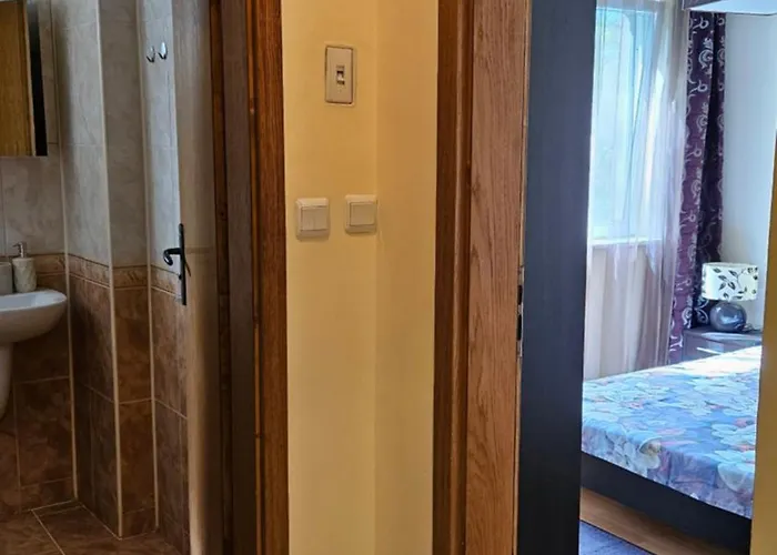 The Cozy Corner Apartment